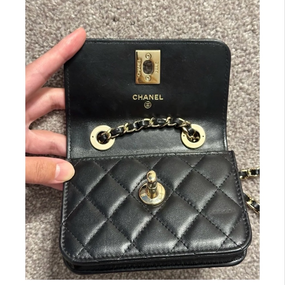 Chanel Black Trendy Quilted Leather Bag - Picture 6 of 9